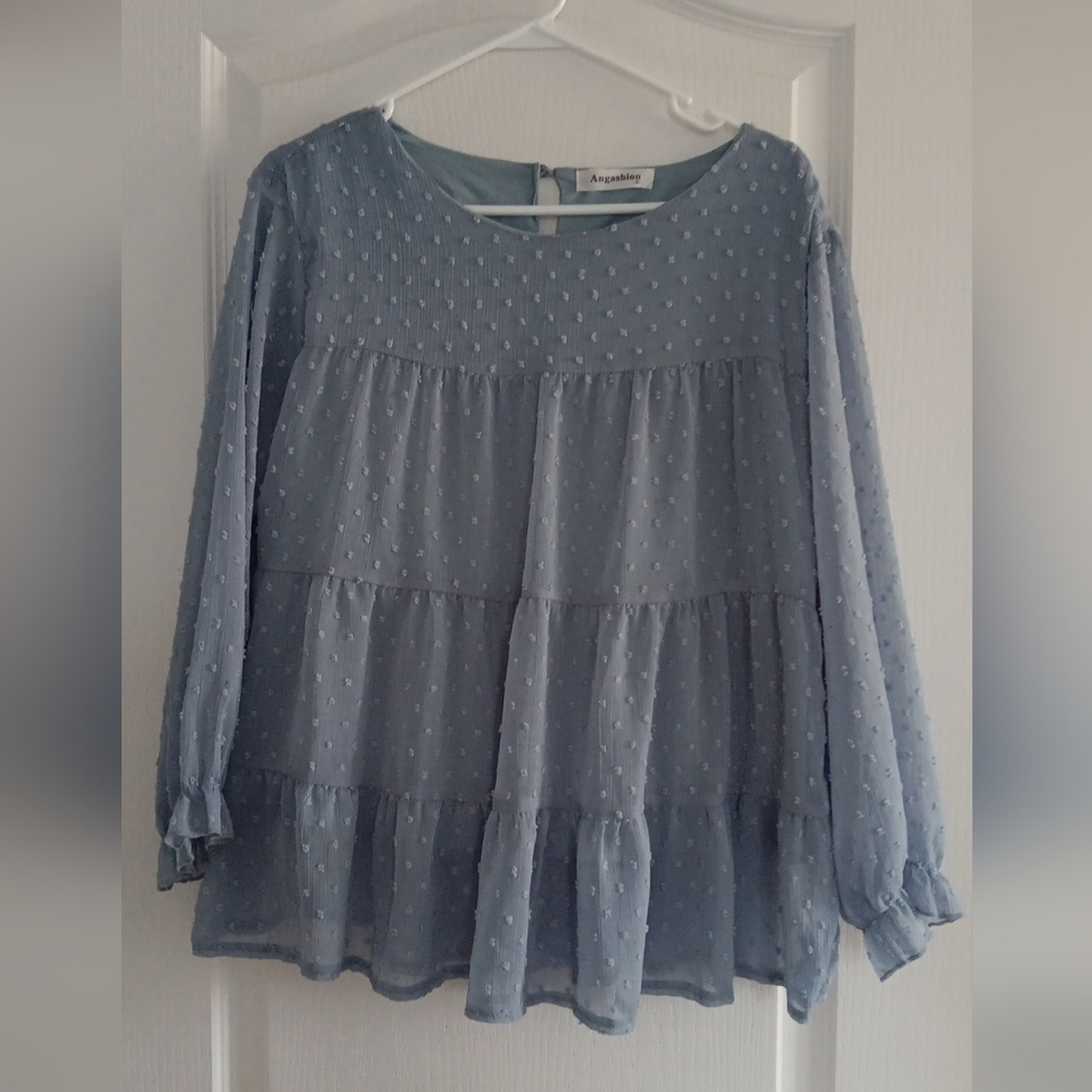 Angashion Light Blue Textured Blouse lantern sleeves - Sz Small